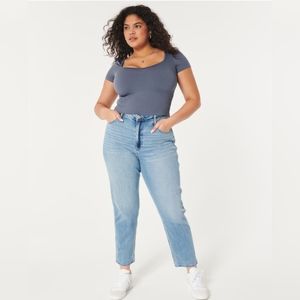 Hollister Made with Love blue crop short sleeve